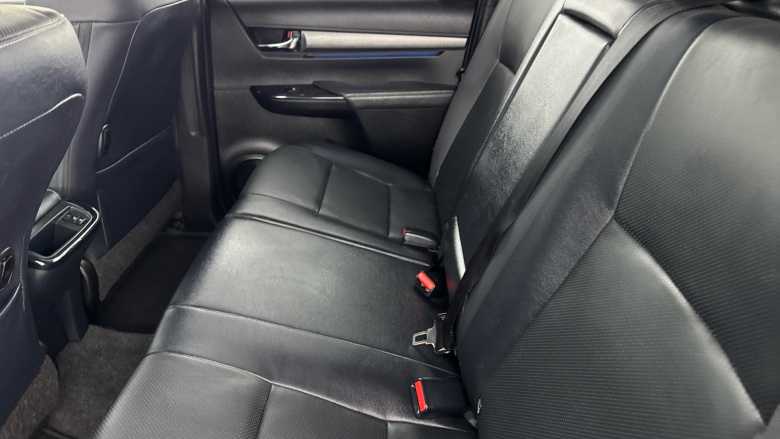 Toyota Hilux Diesel Invincible X D/Cab Pick Up 2.8 D-4D Auto